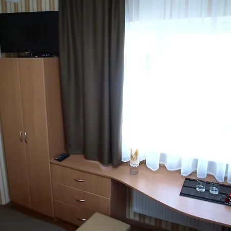 Готель леон