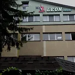 Готель леон *