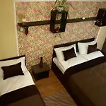 леон Готель *