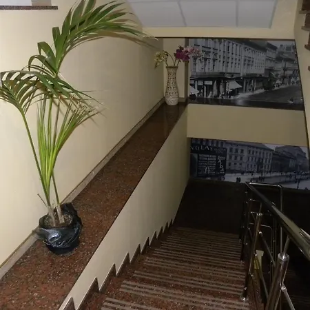 莱昂酒店